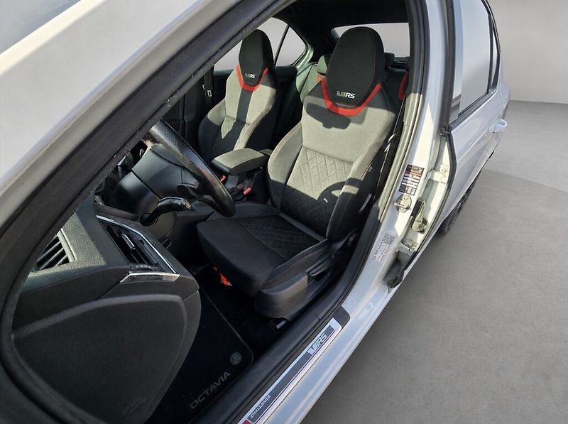 Škoda Octavia (2018) RS 2.0 TDi 135KW DSG - fotka 10 z 23