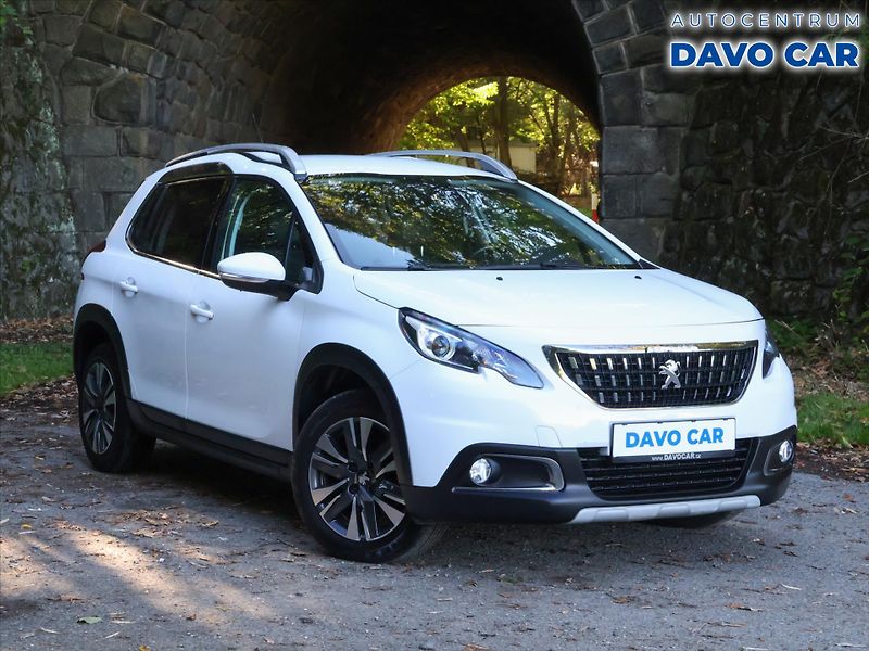 Peugeot 2008 1,2 PT 110k Automat CZ Tažné - fotografie inzerátu