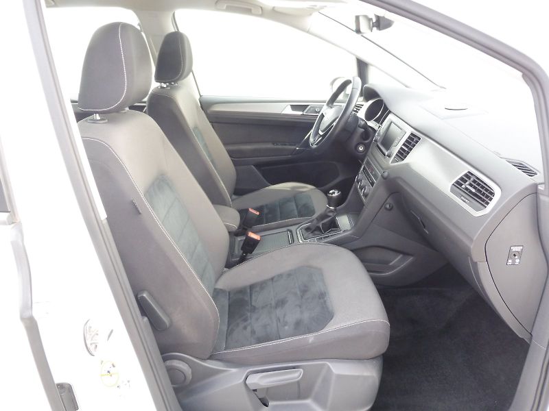 Volkswagen Golf Sportsvan (2018) Comfort Edition 1,4 TSI 92kW - fotka 9 z 24