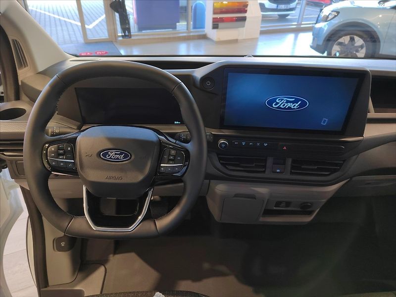 Ford Transit Custom 340 L2 Trend 64 kWh Dojezd 314 - fotka 22 z 25
