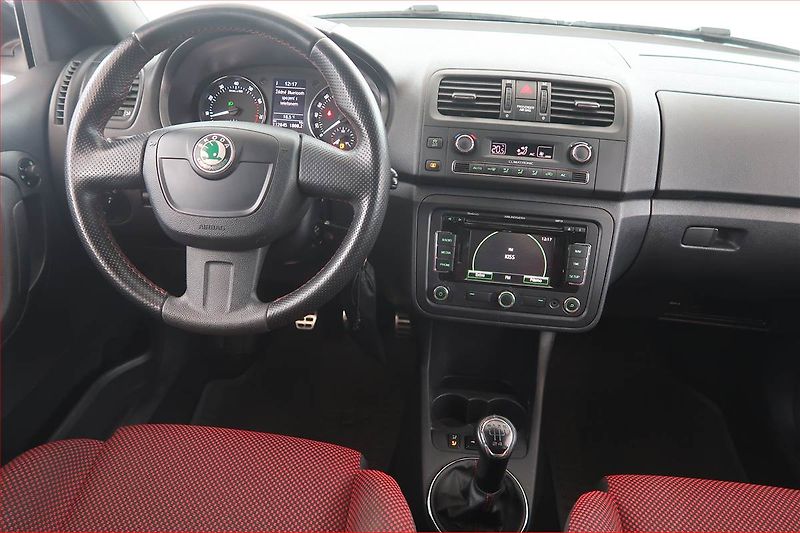 Škoda Fabia (2011) Monte Carlo 1.2 TSI, Navi - fotka 7 z 15