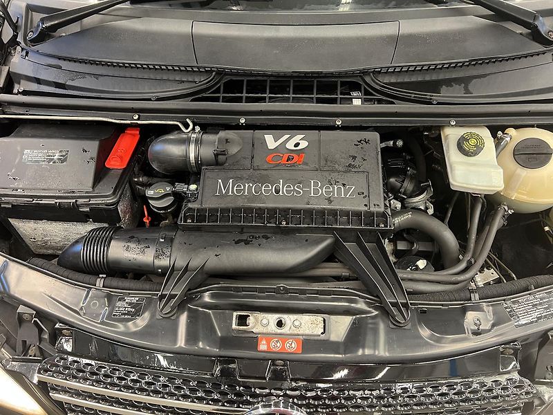Mercedes-Benz Viano 639 3.0 CDi 150kW - fotka 15 z 15