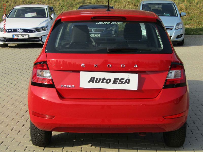 Škoda Fabia (2020) 1.0MPi, 1.maj,ČR, AC, 1 - fotka 5 z 14