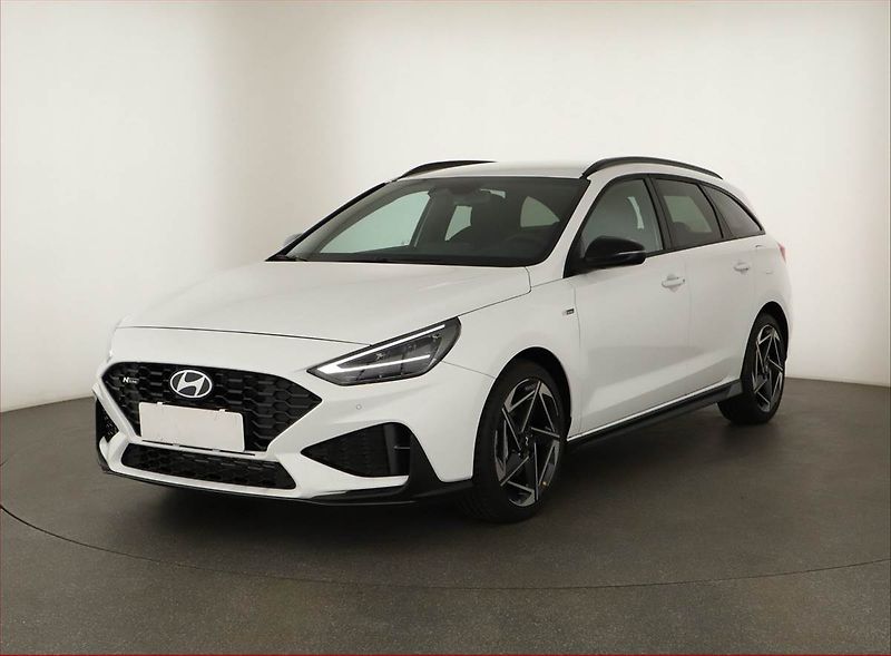 Hyundai i30 (2025) 1.5 T-GDI MHEV 48V, N- Line - fotka 2 z 12
