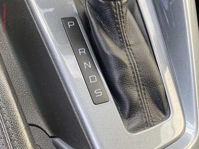 Ford Focus (2013) 2.0TDCi, AT, AC, tempo - fotka 14 z 18