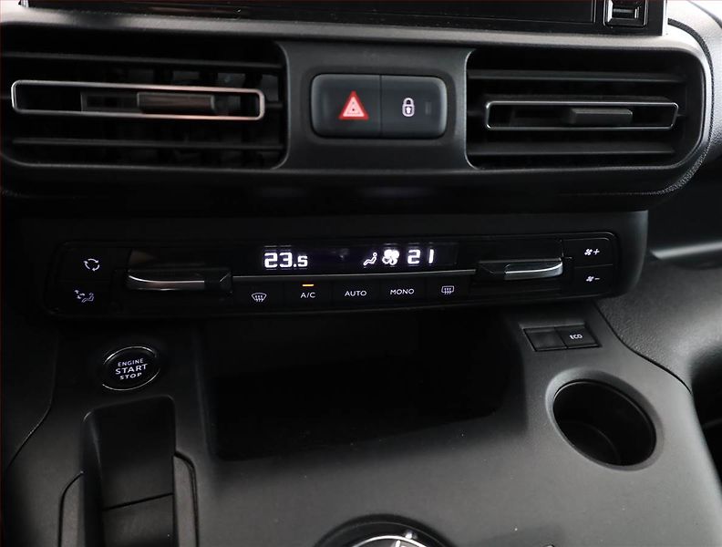 Opel Combo (2020) Enjoy 1.2 Turbo, 5Míst, ČR - fotka 10 z 18