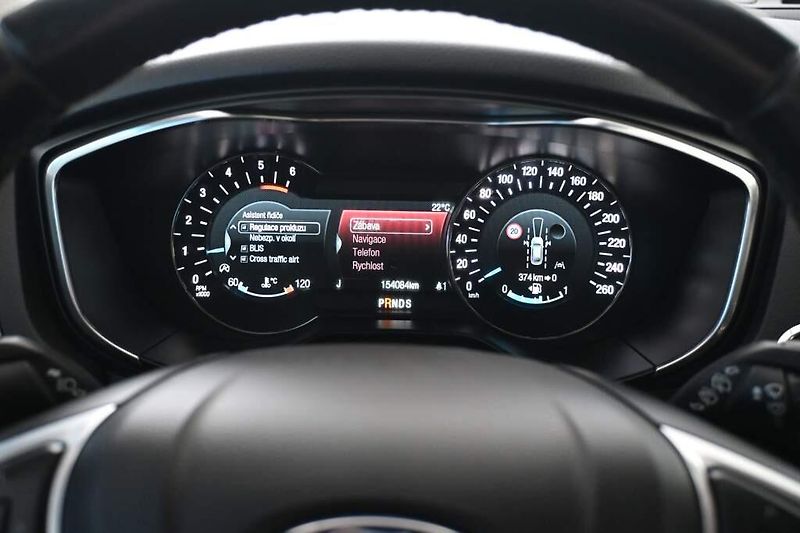 Ford Mondeo (2020) 2.0 4x4 140 KW LED ACC SONY 8A - fotka 20 z 37