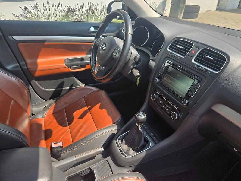 Volkswagen Golf (2010) 1.4 TSI Serviska Individual - fotka 18 z 23