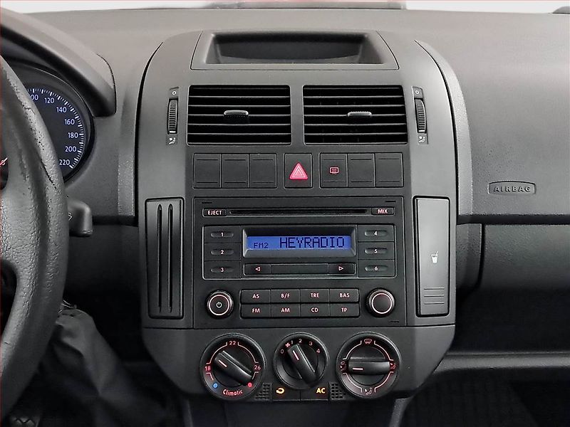 Volkswagen Polo (2007) 1.2, po STK, jezdí výborně - fotka 12 z 14