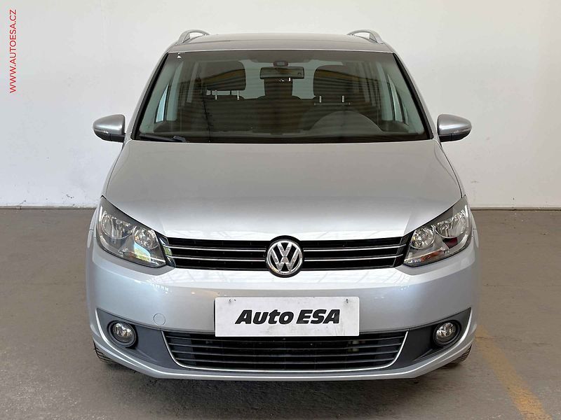 Volkswagen Touran (2014) 2.0 TDi, Comfortline, DSG - fotka 2 z 16