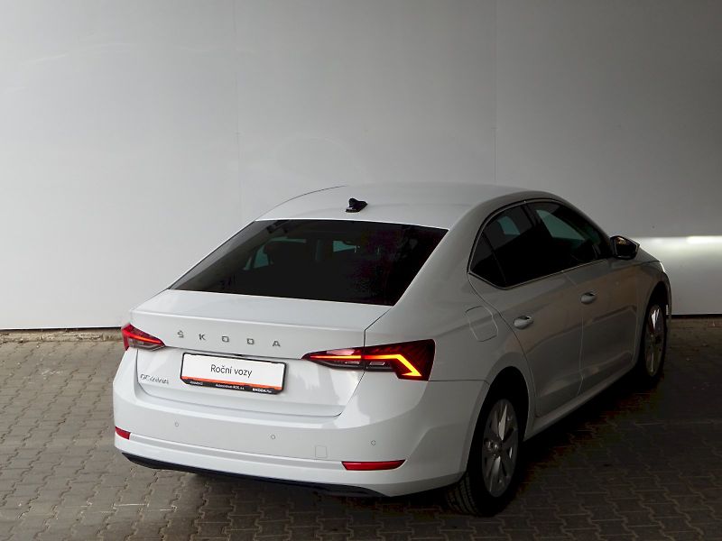 Škoda Octavia (2023) STYLE PLUS TD 85/2.0 M6F + taž - fotka 21 z 21