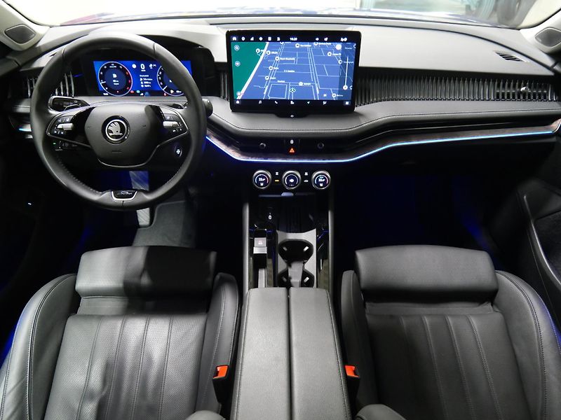 Škoda Superb - fotka 5 z 25