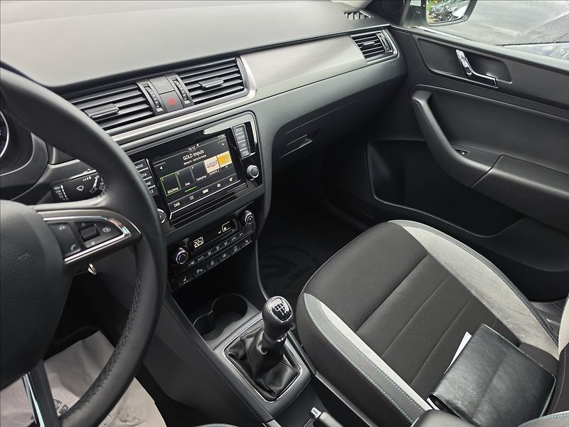 Škoda Rapid 1,2 TSi 81KW Style Tempomat - fotka 13 z 46