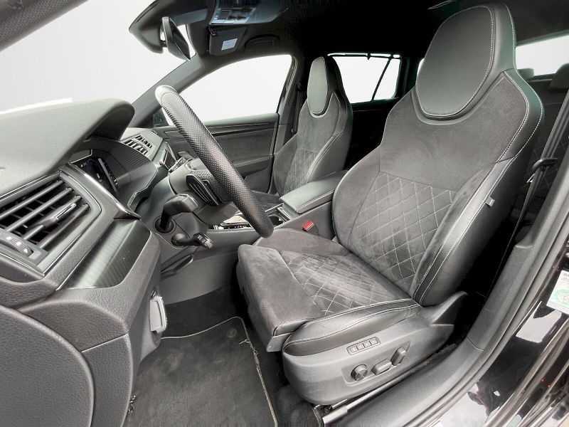 Škoda Superb (2022) Sportline 2.0 TDI 147kW DSG - fotka 25 z 35