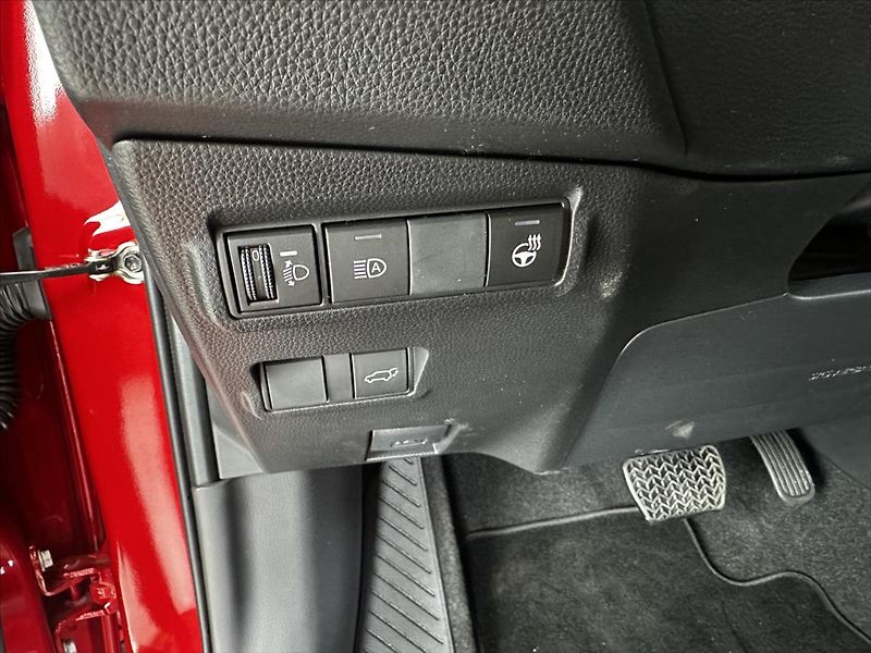 Toyota Corolla Cross (2026) 2,0 GR SPORT - fotka 10 z 11
