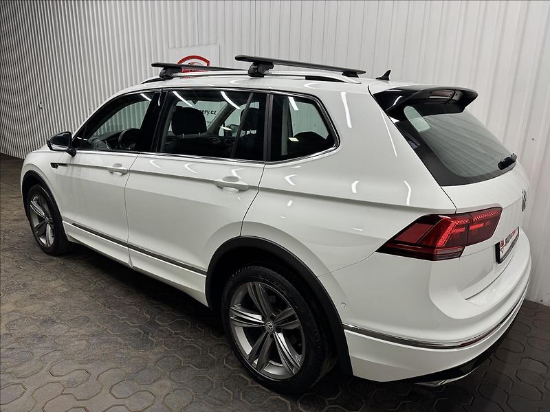 Volkswagen Tiguan Allspace R-LINE 140kW 4M HUD DCC LED - fotka 6 z 52