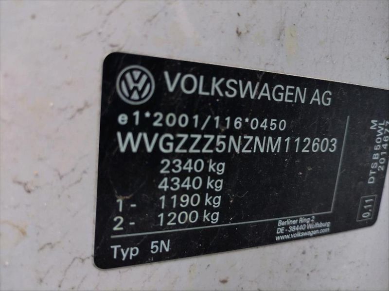 Volkswagen Tiguan Allspace 2,0 TDI TAŽNÉ WEBASTO PANORAMA - fotka 8 z 9