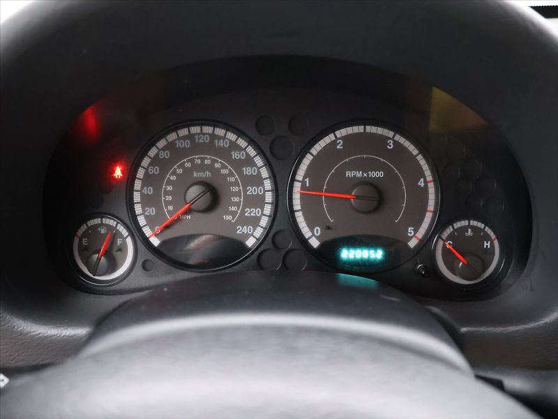 Jeep Cherokee 2,8 CRD 120kW 4x4 Limited Tažn - fotka 13 z 26