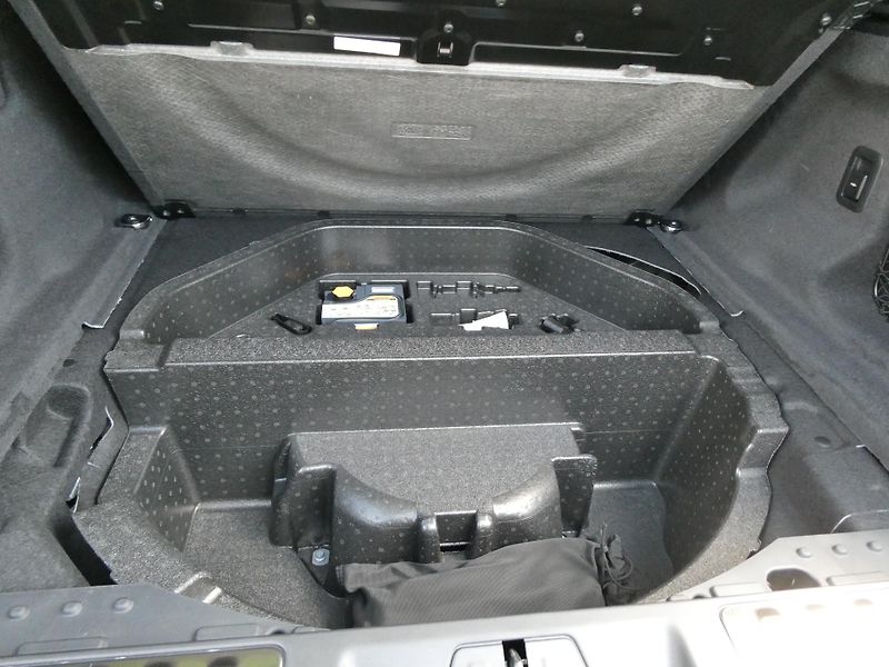 Land Rover Range Rover Sport (2026) 3,0 Dynamic SE D250 - fotka 31 z 34
