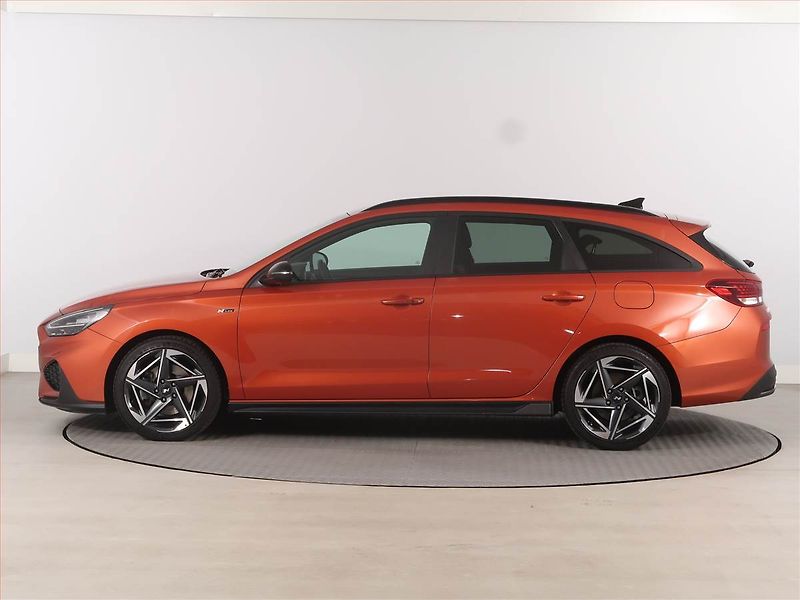 Hyundai i30 (2024) N-Line 1.5 T-GDI MHEV 48V - fotka 3 z 12