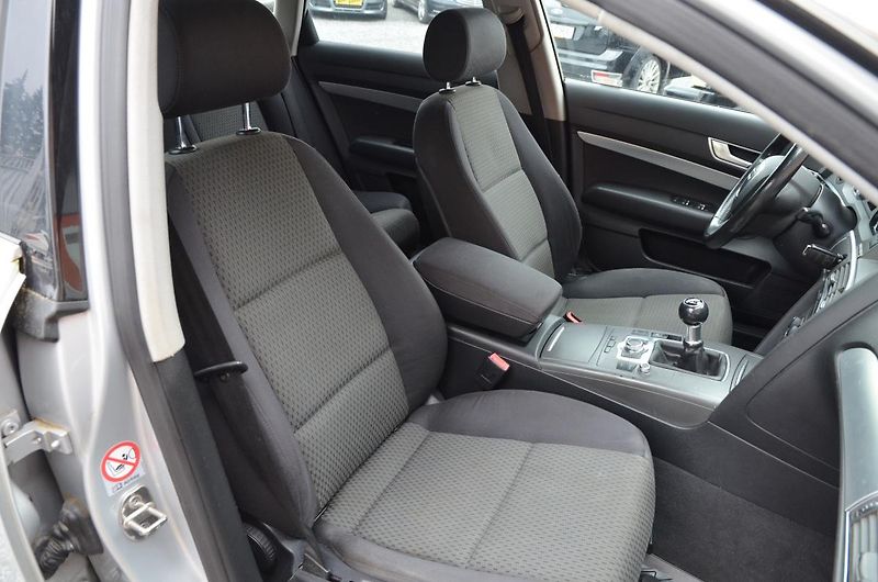 Audi A6 (2005) Avant 2.4i V6 130kW  - fotka 13 z 28