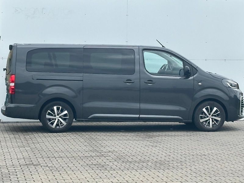 Toyota ProAce Verso 2,0 D-4D 8AT L2 Family Webasto - fotka 8 z 29