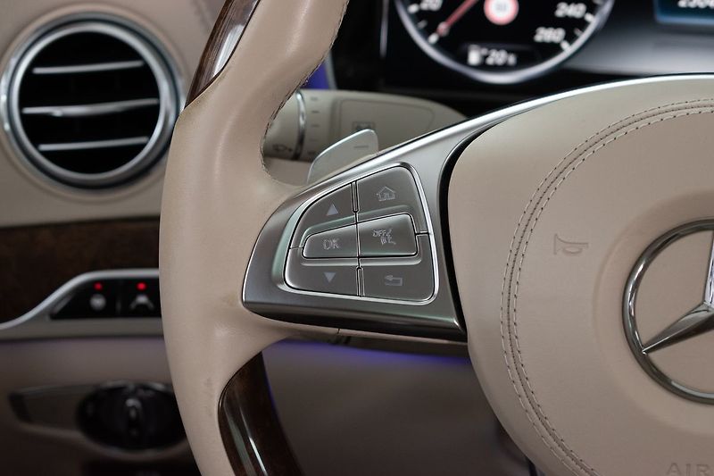 Mercedes-Benz Třídy S 350d 4MATIC*AMG*AIR-BALANCE*ČR - fotka 19 z 42