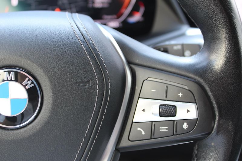 BMW X5 xDrive30d - fotka 13 z 26