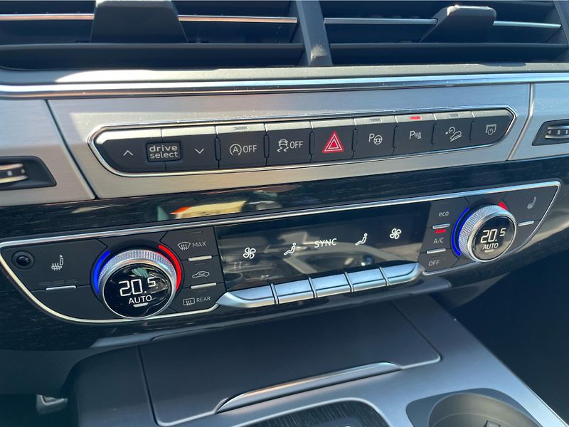 Audi SQ7 4,0 TDI - fotka 22 z 27