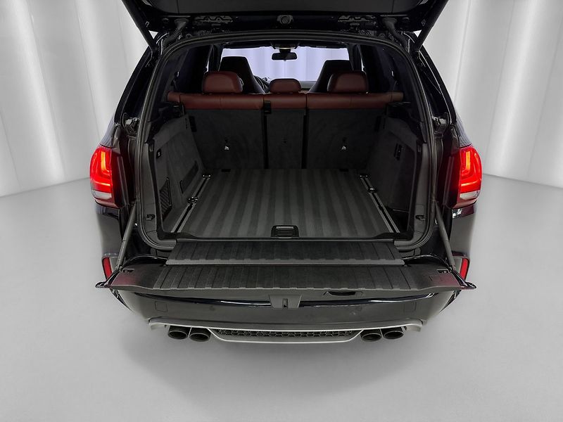 BMW X5 423KW INDIVIDUAL, PANORAMA, HU - fotka 29 z 30