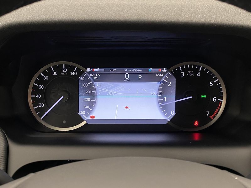 Land Rover Discovery Sport P200 R-DYNAMIC SE AWD AUT - fotka 25 z 47