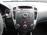 Kia Ceed 1,6 CRDi 66kW Combi - náhled 15