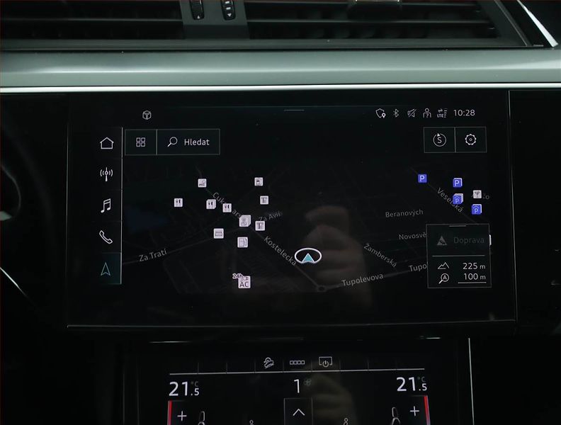 Audi e-tron (2021) 50 quattro, SoH 92% - fotka 17 z 19