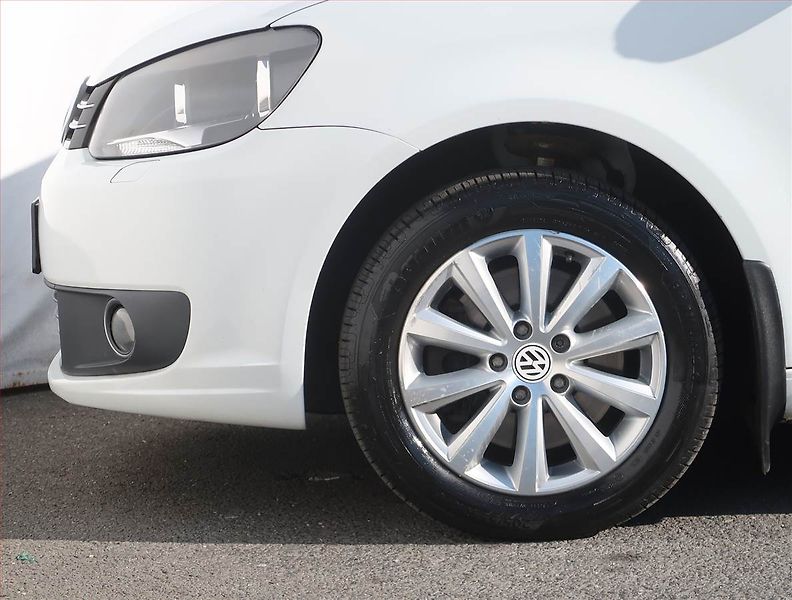 Volkswagen Touran (2014) Highline 2.0 TDI, Automat - fotka 15 z 22