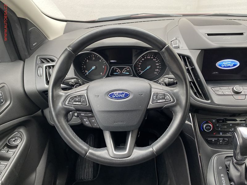 Ford Kuga (2018) 2.0 TDCi 4x4, Titanium, AT - fotka 11 z 18