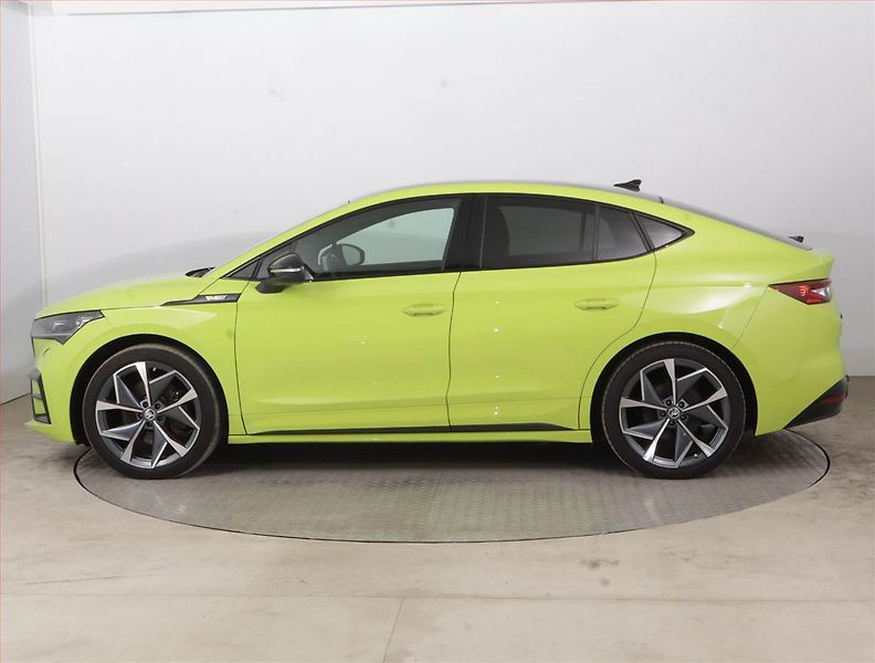 Škoda Enyaq (2023) 85x (82 kWh), SoH 93% - fotka 3 z 22