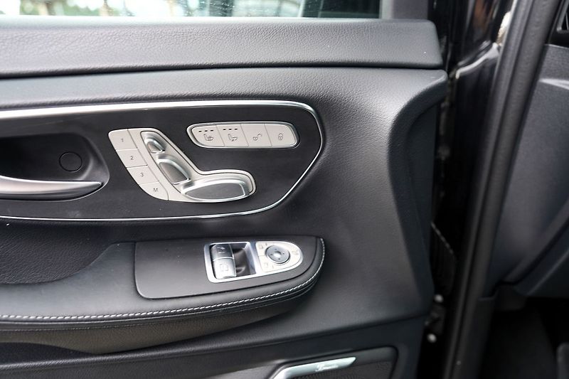 Mercedes-Benz Třídy V V 250d L 4Matic Exclusive AMG - fotka 18 z 46