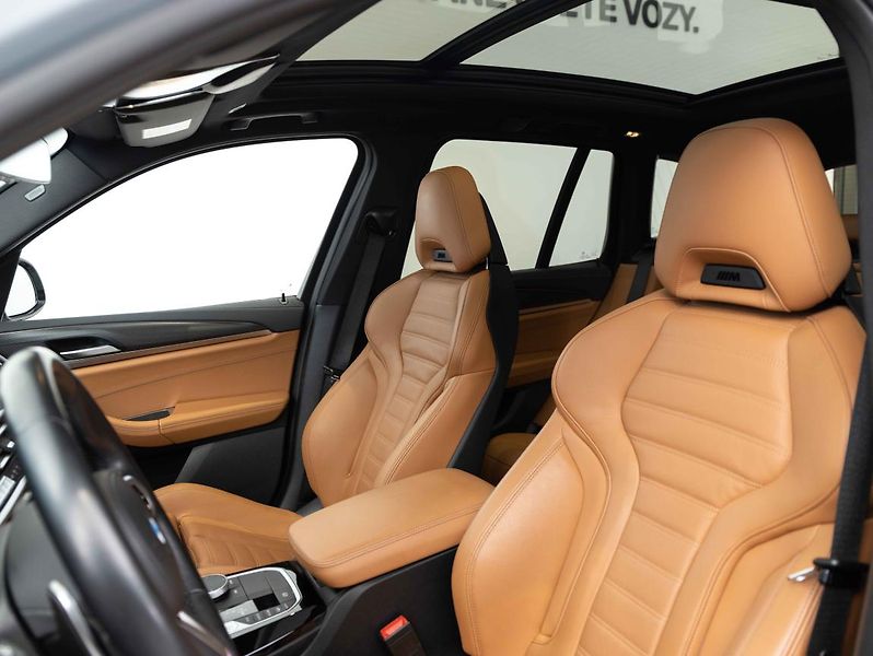 BMW X3 xDrive30d - fotka 19 z 24
