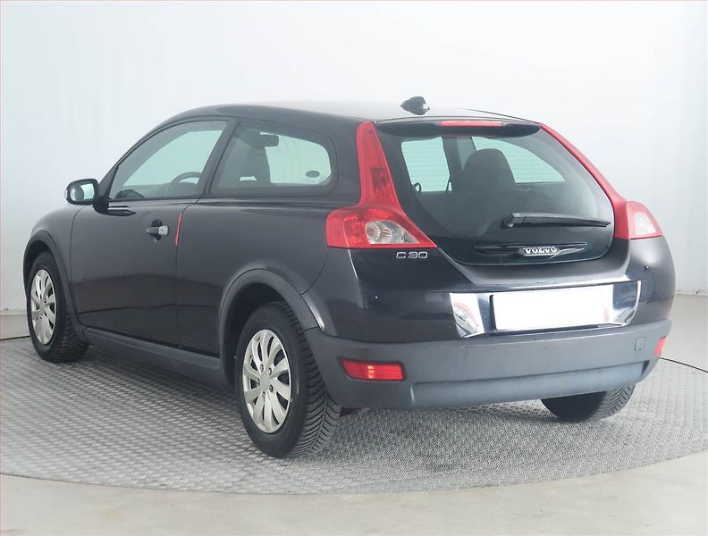 Volvo C30 (2007) 1.6 D, nová STK, v provozu - fotka 4 z 14