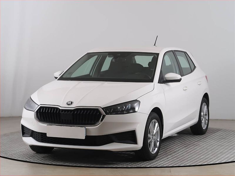 Škoda Fabia (2023) 1.0, Serv.kniha, Tempomat - fotka 2 z 15