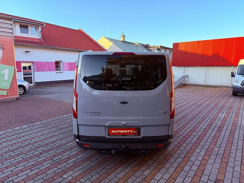 Ford Tourneo Custom 2.0 EcoBlue Titanium L2, ČR, 8 - fotka 9 z 32