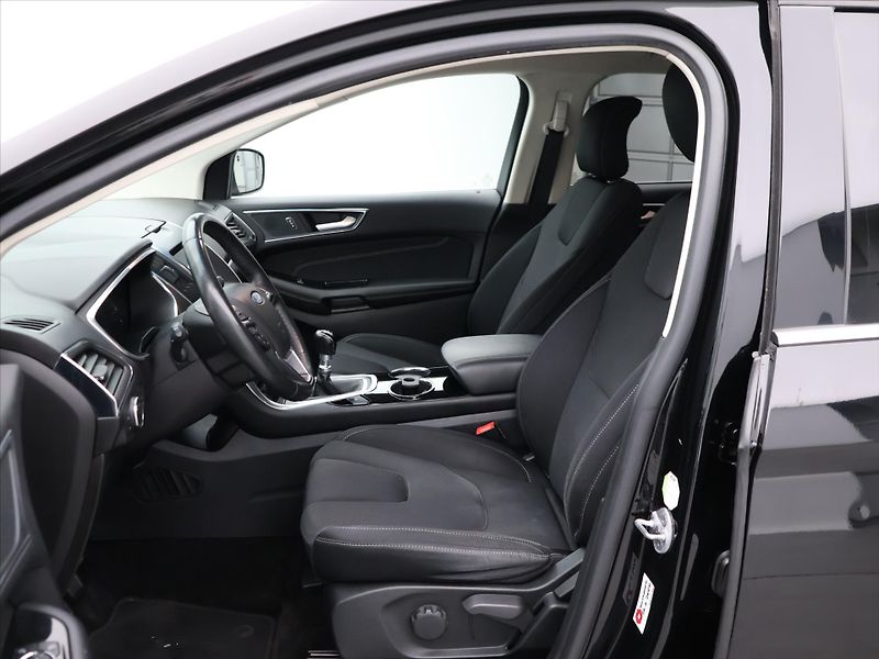 Ford Edge 2,0 TDCI 132kW AWD DPH - fotka 11 z 32