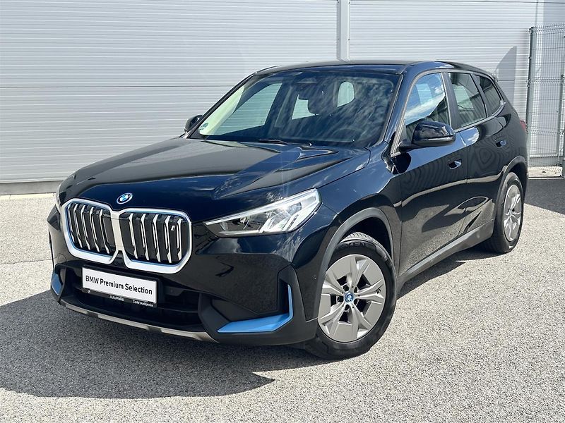 BMW iX1 xDrive30 - fotografie inzerátu