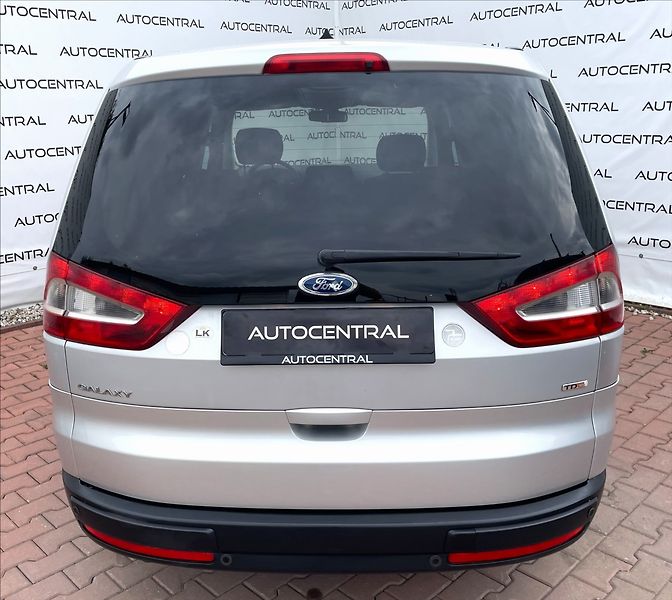 Ford Galaxy 2,0 TDCi,103kW,Titanium - fotka 5 z 27