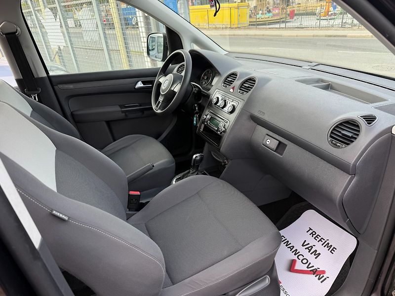 Volkswagen Caddy (2013) 1.6TDi 75kW *DSG*Tažné*Servis* - fotka 16 z 21