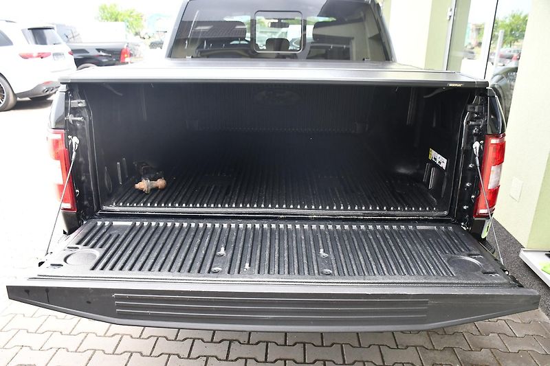 Ford F-150 2.7 L ECOBOOST XLT SPORT 4X4 - fotka 37 z 38