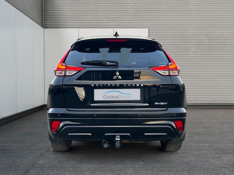 Mitsubishi Eclipse Cross (2024) INSTYLE 2.4 PHEV TAŽNÝ DPH CZ - fotka 4 z 30