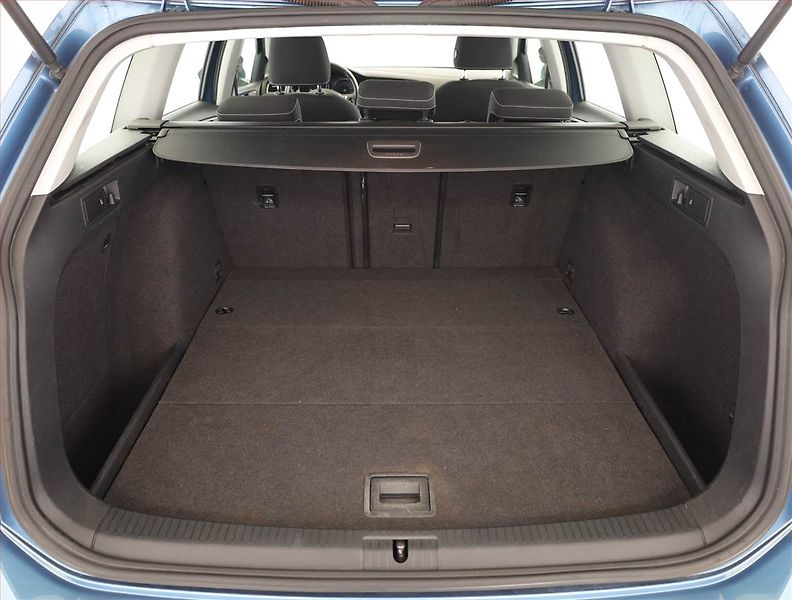 Volkswagen Golf (2016) Highline 1.6 TDI, Xenony - fotka 18 z 19