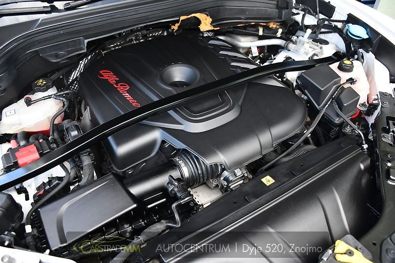 Alfa Romeo Stelvio 2,2JTD 154 KW 4x4 - fotka 48 z 50