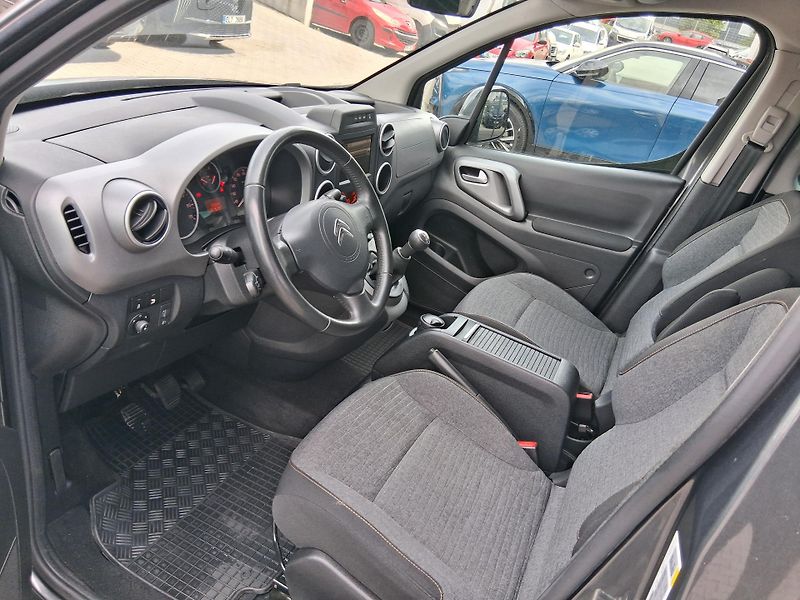 Citroën Berlingo SHINE 1.6 VTi 88 kW - fotka 11 z 21